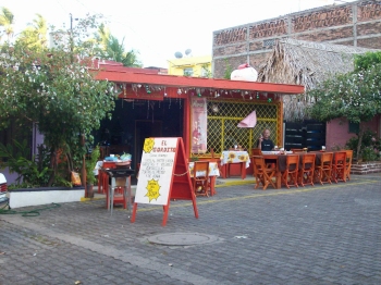 El Gordito outdoor restaurant, Barra de Navidad